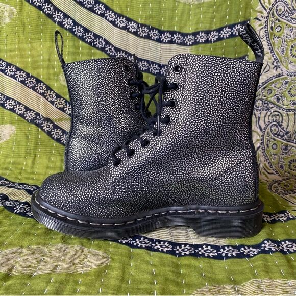 Dr. Martens Pascal Metallic Pebble Combat Boots Size 6 - Picture 6 of 16